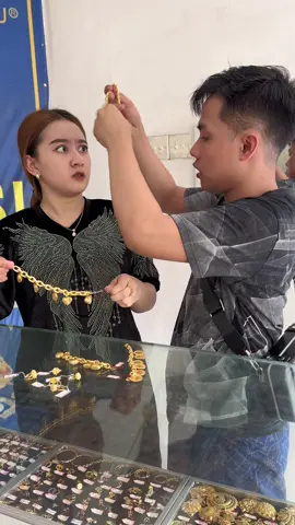 Mesti debat terus klo di belikan @ADELIAREGINA_Real ini