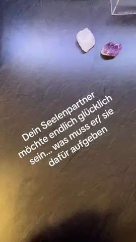 💖 Hallo meine Lieben, ich hoffe, es geht euch gut. Neue Nachrichten erreichen euch ✨ Habt ihr Fragen, Zweifel oder Schwierigkeiten in Bezug auf euer Liebesleben? 🌹 Schreibt mir gerne privat, damit wir sie gemeinsam besprechen können. #Tarot #Kartenlegen #Hellsehen #Orakel #Tarot 