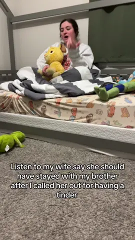 I’m so confused #cheater #tinder #wife #cheatingwife #cheaterbuster 