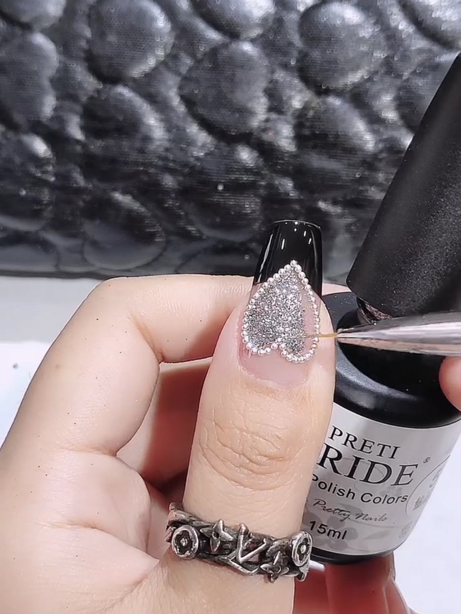 Nail art tutorial#naildesigns #heartdesign#foruyou #foryoupage❤️❤️ #tiktok . 