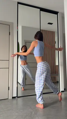 Коли немає світла а треба сушити волосся 🤣