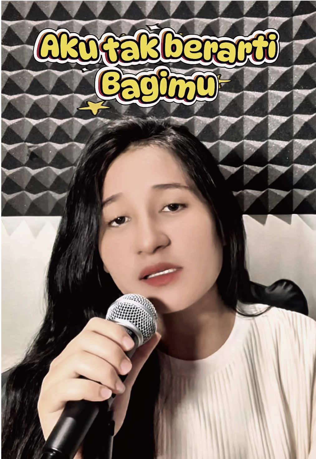 Ayo yang galau denger lagu ini 🥹 #fyp #viral #akutakberartibagimu 