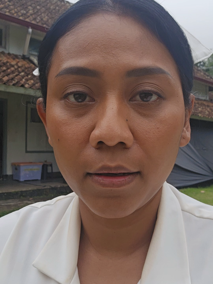 item item buah manggis. meski item yg penting kan g manis 😌😪