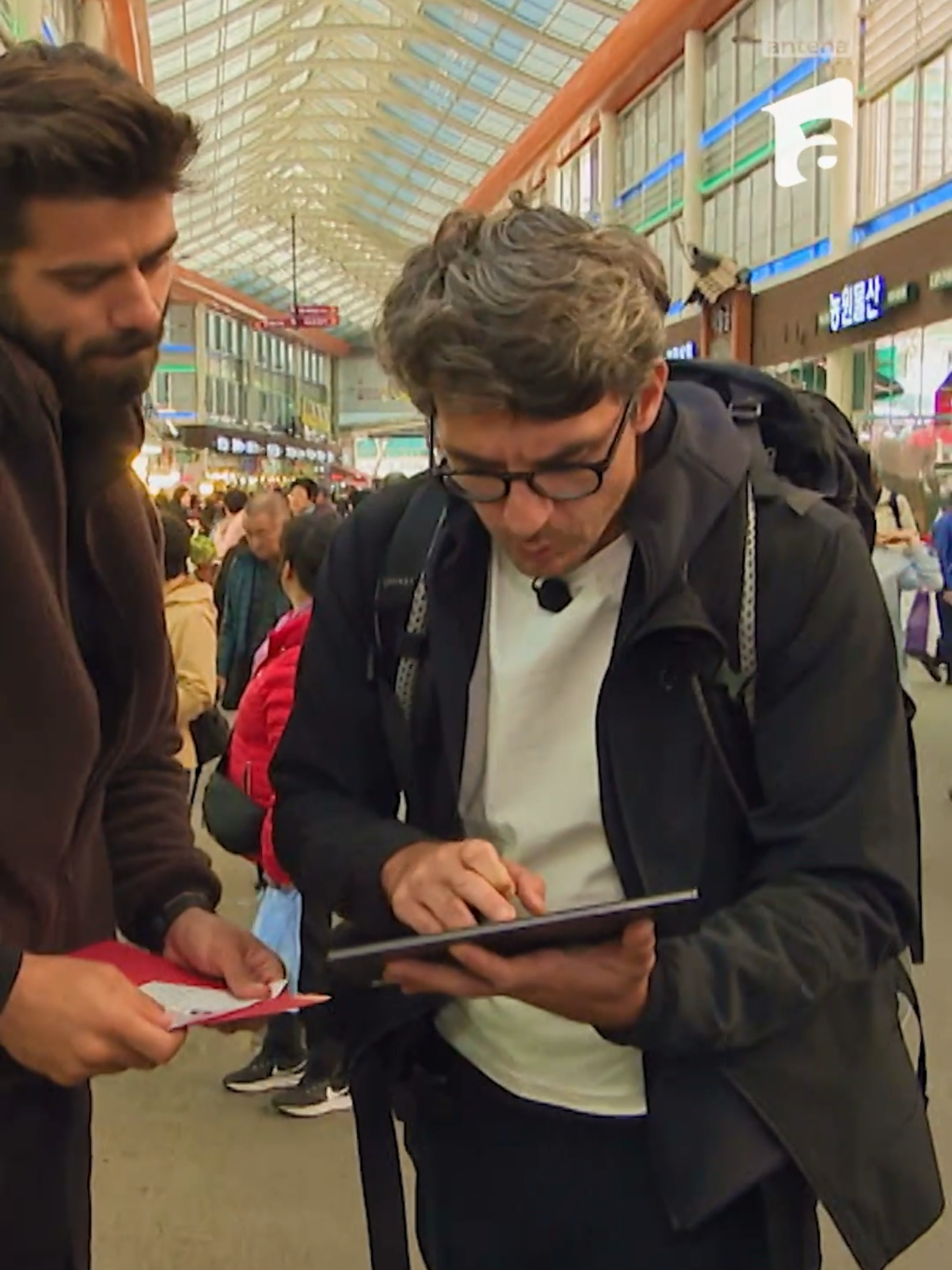 Întrebările au fost relativ simple, iar răspunsul corect le-a oferit următorul indiciu. #asiaexpress #antena1 #fyp #viral #fouryoupege #cursa #misiune #fouryou