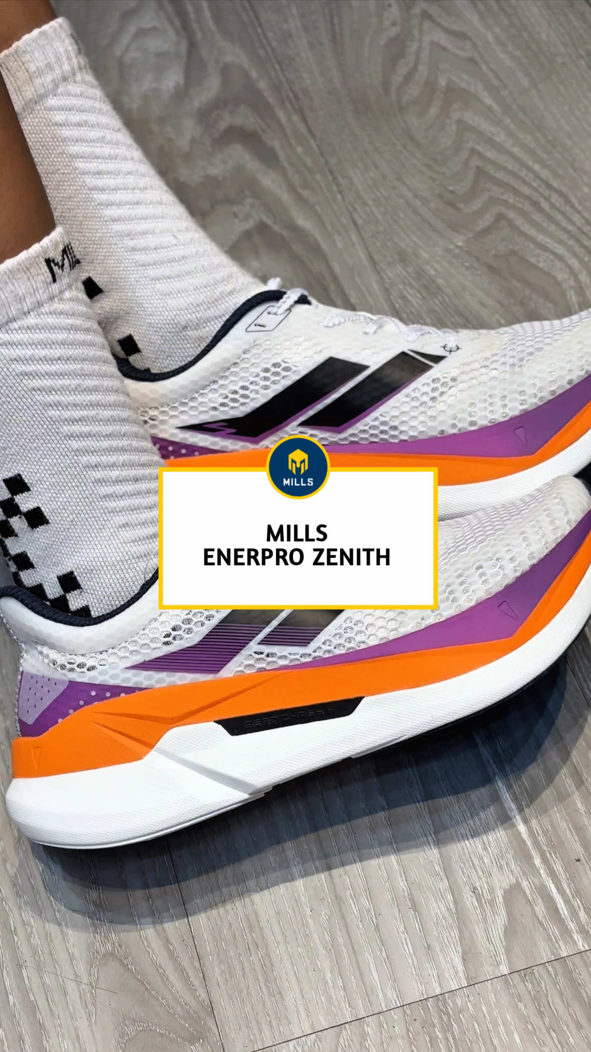Go longer. Push harder. 𝐄𝐍𝐄𝐑𝐏𝐑𝐎 Zenith built to level up your long runs. 📈💪🏼 Super training running shoes dari MILLS, Dorongan pada kaki termaksimalkan lewat teknologi MILLS AeroChassis dan Dual-Density OP Foam yang tersemat pada sepatu ini. Rasakan fiturnya sekarang! 🛒 𝐄𝐍𝐄𝐑𝐏𝐑𝐎 Zenith. Your Super Running Companion. #mills #millssport #millssportid #enerprozenith #sepatulari 
