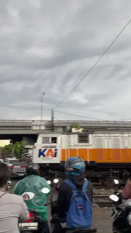 Ada cerita apa d cikampek? #cikampek #cikampek_karawang #cikampek_karawang 