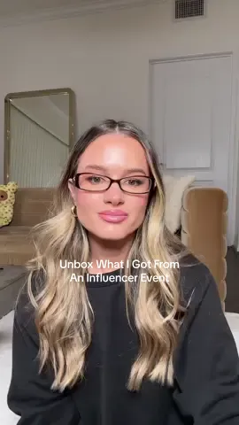 I went to an influencer even today and these are the gifts I got sent home with 🥰 So grateful for each and every one of you that makes this possible! ILY 💕 #dayinvlog #diml #influencerevent #creatorsearchinsights 