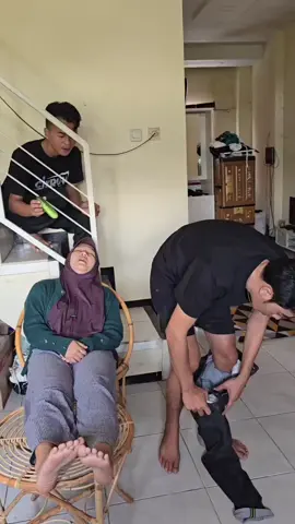 Viral Bikin ngakak😂😂🤣🤣 #vidio #vidiolucu #vidiongakak #fyppppppppppppppppppppppp #viraltiktok 