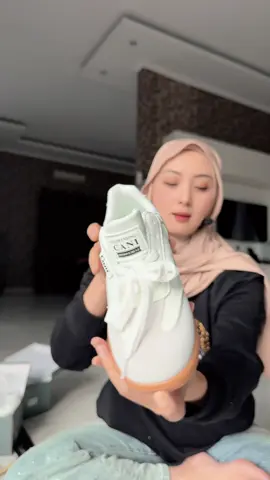 ini ya link keranjang kuning utk sepatu Cani yg aku udah review pas unboxing di VT sebelumnya 😁selamat berbelanja gaes 🥰