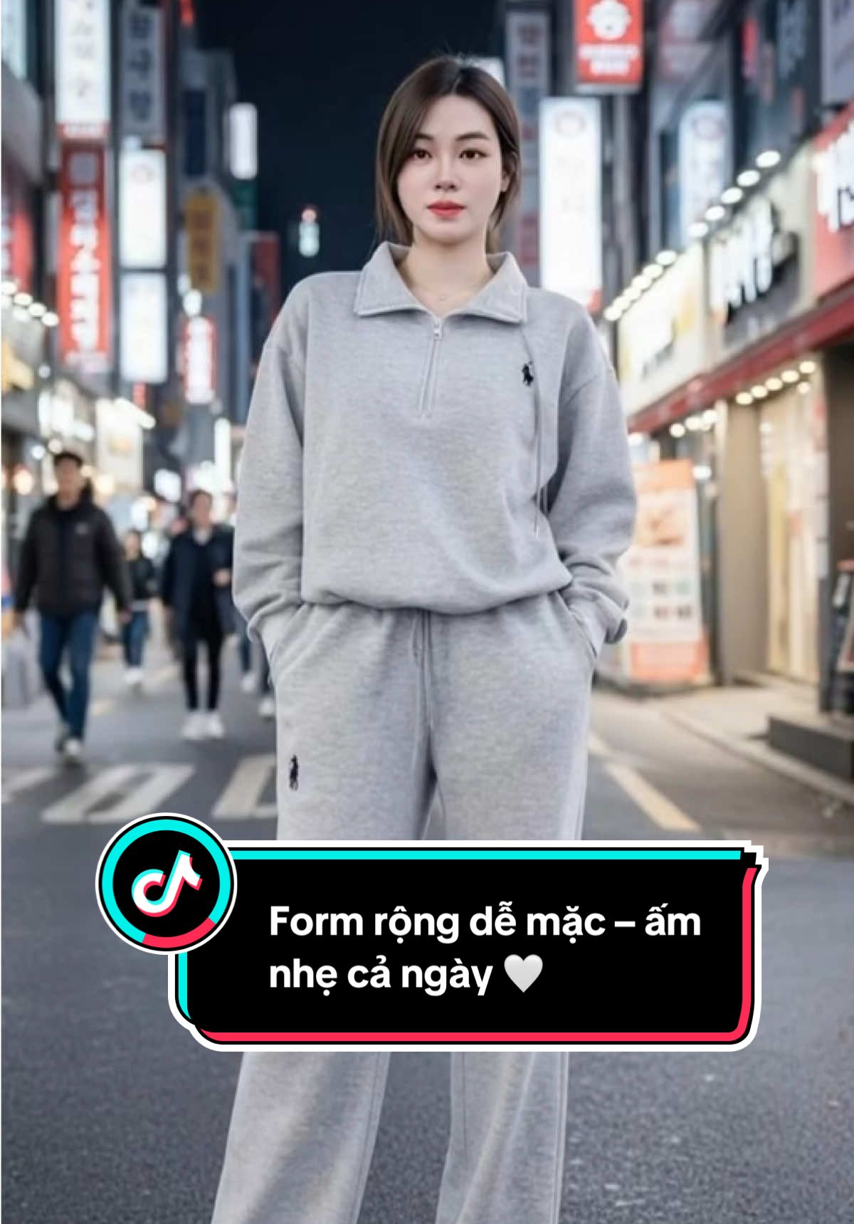 Set nỉ mặc ấm thoải mái, form rộng dễ diện. Hợp đi học–đi chơi. Mẫu này đang được quan tâm nhiều đó chị em. #boninu #aoninu #quanniongsuong #oufitnu #phongcachhanquoc