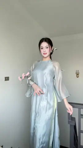 Áo dài xinhhhh @CAYLEO DESIGN  #viral #trending #outfitchoitet #doxinh #aodaitet 
