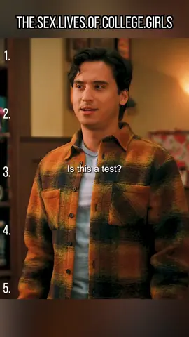 Thieves have stolen”priceless”Gewly from thelouvre in Paris,the world’s most-visited museum an audacious seven-minute raid,has said#cnn #news #paris #france 