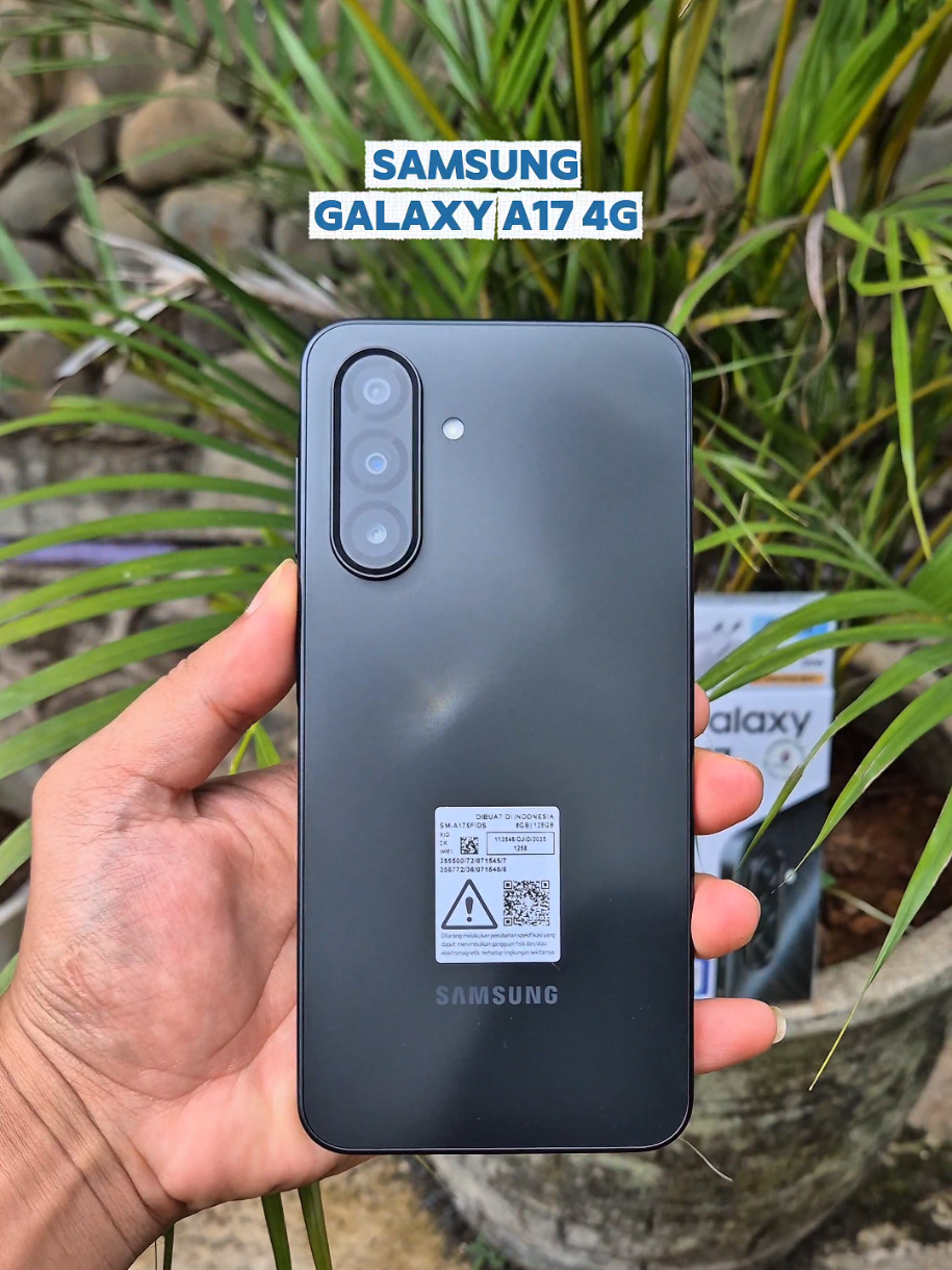 Samsung Galaxy A17 hadir dengan Kamera OIS alias udah stabil ya Gaisss.. Ga sampe 3jt udah dapet jaminan Update OS 6 Tahun 😱😱 #Samsung #SamsungA17 #SamsungGalaxy #GalaxyA17 #Promo 