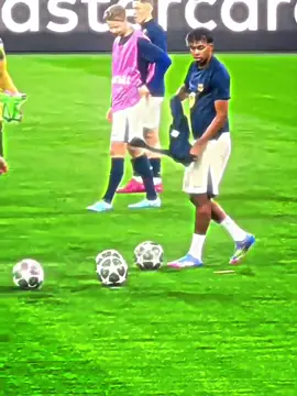 This is why many people dislike Lamine Yamal 🤔 #football #Soccer #respect #foryou #viral 