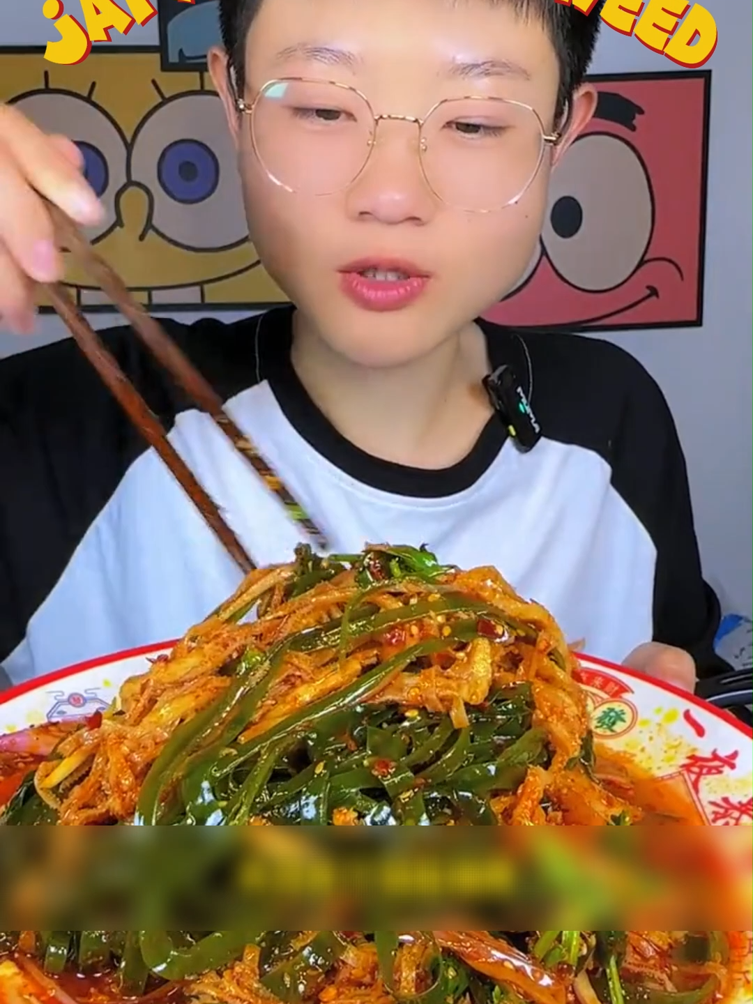 Want guilt-free meals? 🍽️ Add Parsley Garlic Salt! All natural, no bloating, pure flavor! 🌿✨”  #HealthyFoodPH #ParsleyGarlicSalt #NoWaterRetention #CleanEating