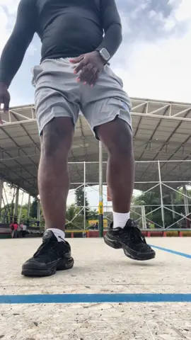 El único mal entrenamiento es el que no hiciste 🏋️‍♂️🔥 Nunca te arrepentirás de intentarlo, pero sí de rendirte. @davidvalencia470 #gym #Fitness #foryou #parati #motivacion #tendencia 