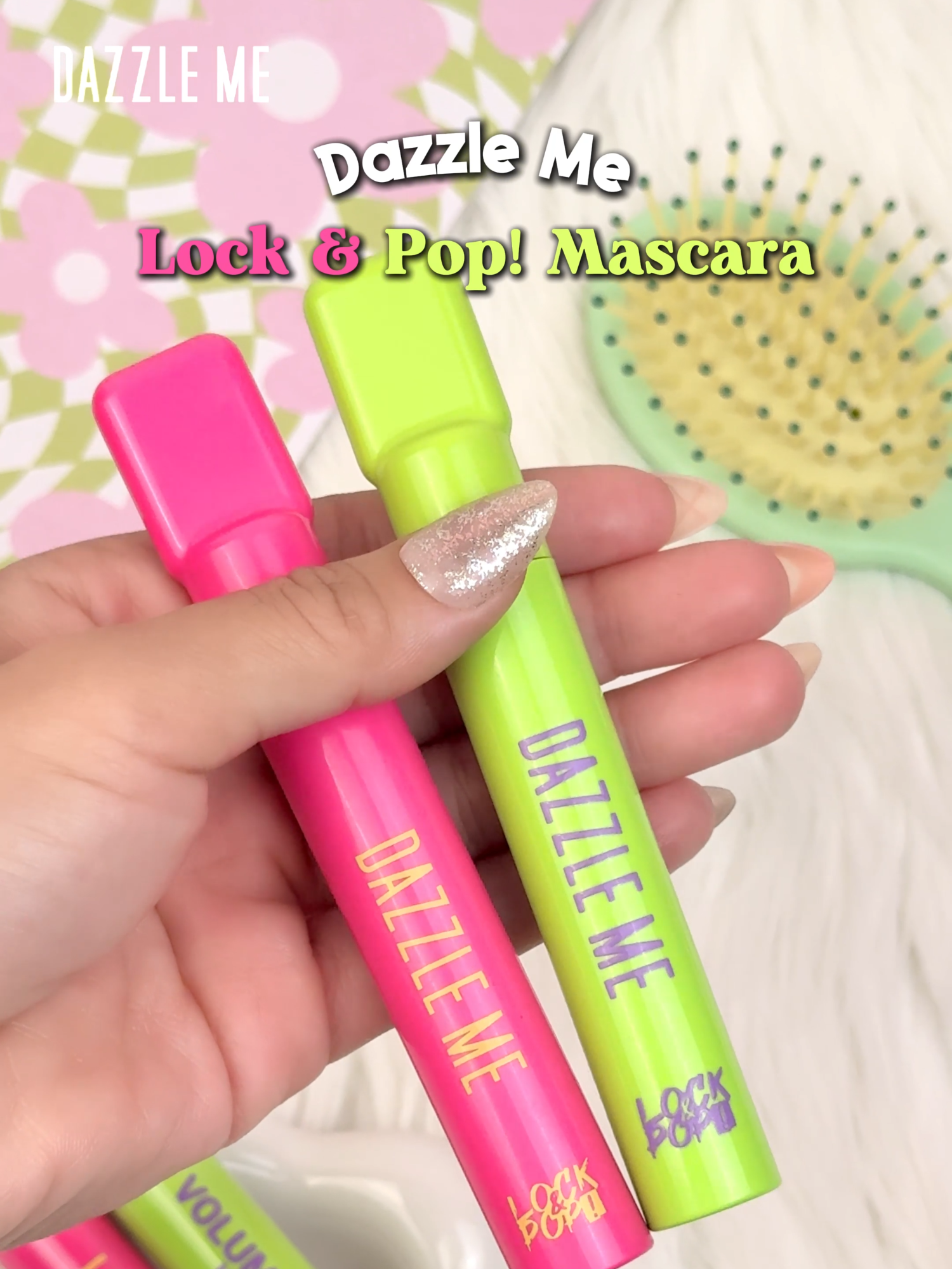 Mascara mascara apa yang murah tapi bagus? Ya Mascara pink dan ijo dari Dazzle Me lah!!😍😍#dazzleme #dazzlemebeauty #dazzlemeindonesia #dazzlemeid #mascara #makeuphacks #longlastingmascara #dazzlememascara #lockandpopmascara #longlashtingmascara #volumaxingmascara #mascaraviral