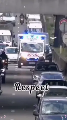 A tribute to those lovely people 🚒🚑🚔🚚#ambulance #soultrain #actsofkindness #humanity #firefighter 