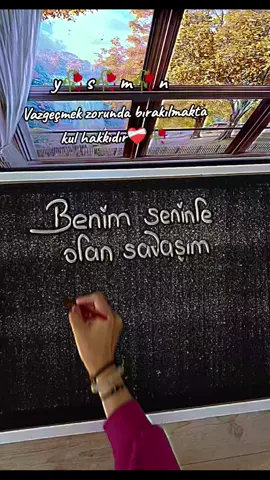 Merhamet bilmeyen yüreğinden öpüyorum ❤‍🩹🥀#kumsanatı #güzelyazı #kumyazısı #kaligrafia #ysmn 
