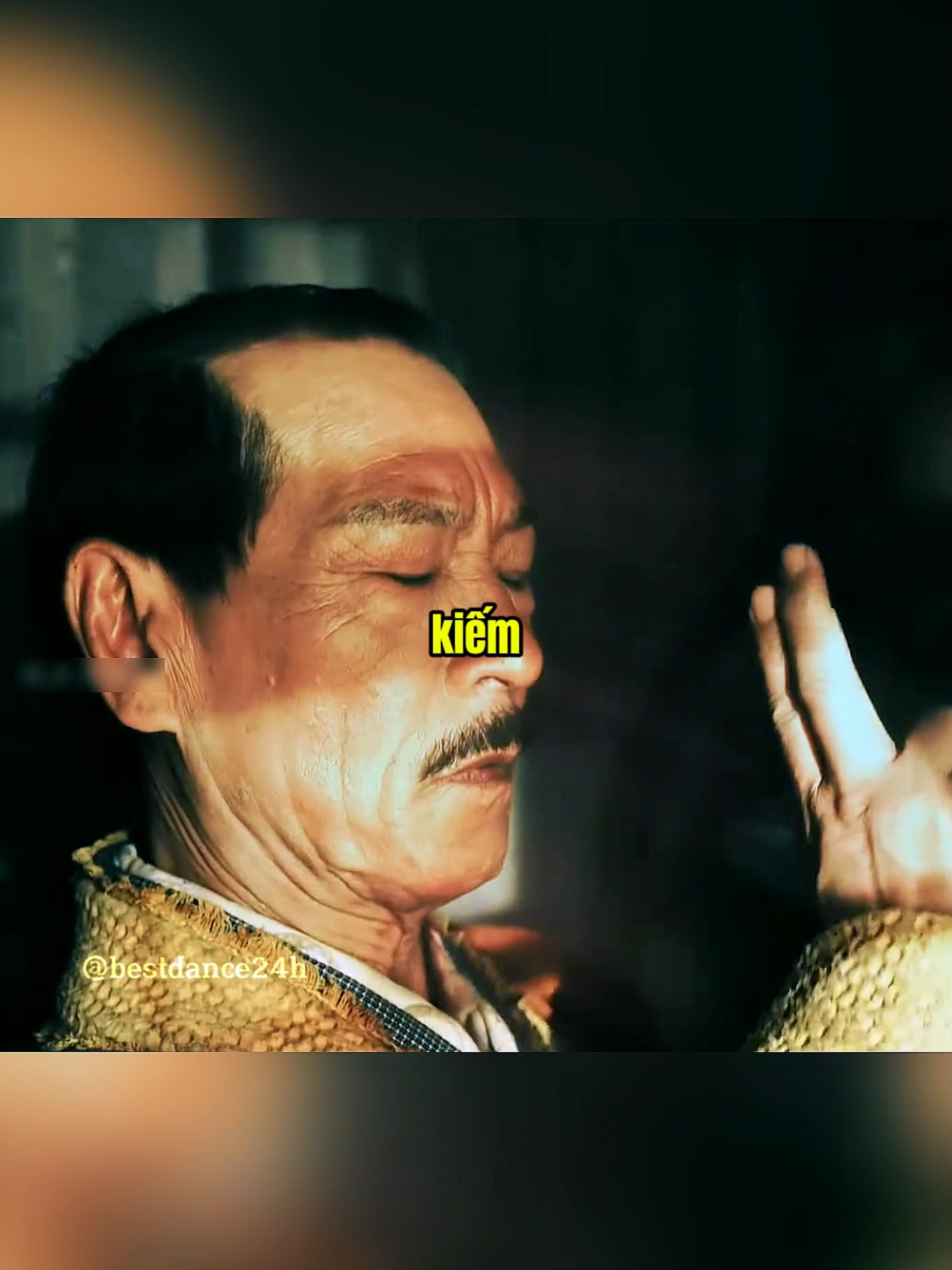 Người Đàn Ông Và Cuộc Gặp Gỡ Bất Ngờ Tại Chợ Đen P1 #flim #phimhay #movies #fyb #foryou