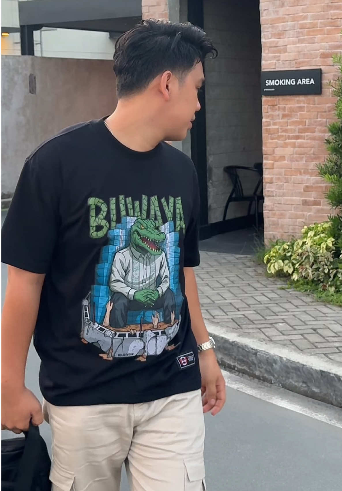 This Shirt constantly reminds me of the Philippines' struggles.<< from @MitchieBoy TV #notocorruption #TikTokFashion #fyp 