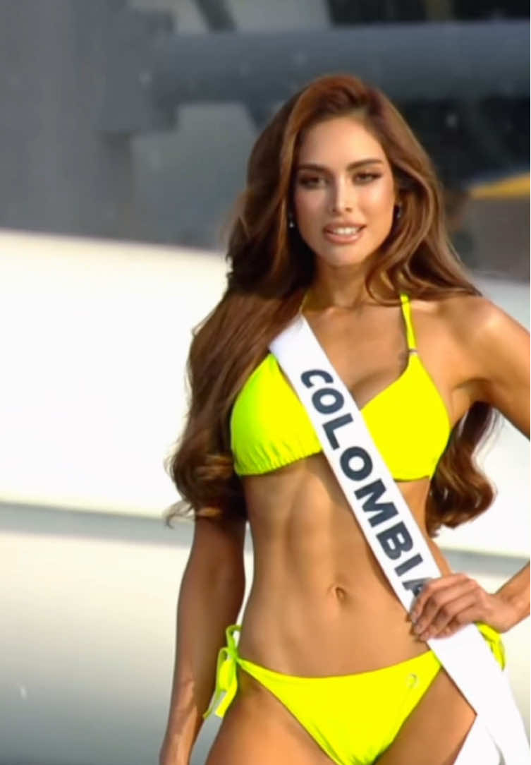 หลีกทางหน่อยค่ะตัวแม่จะเดิน💫 #missuniverse #missuniverse2025 #missuniversecolombia2025 