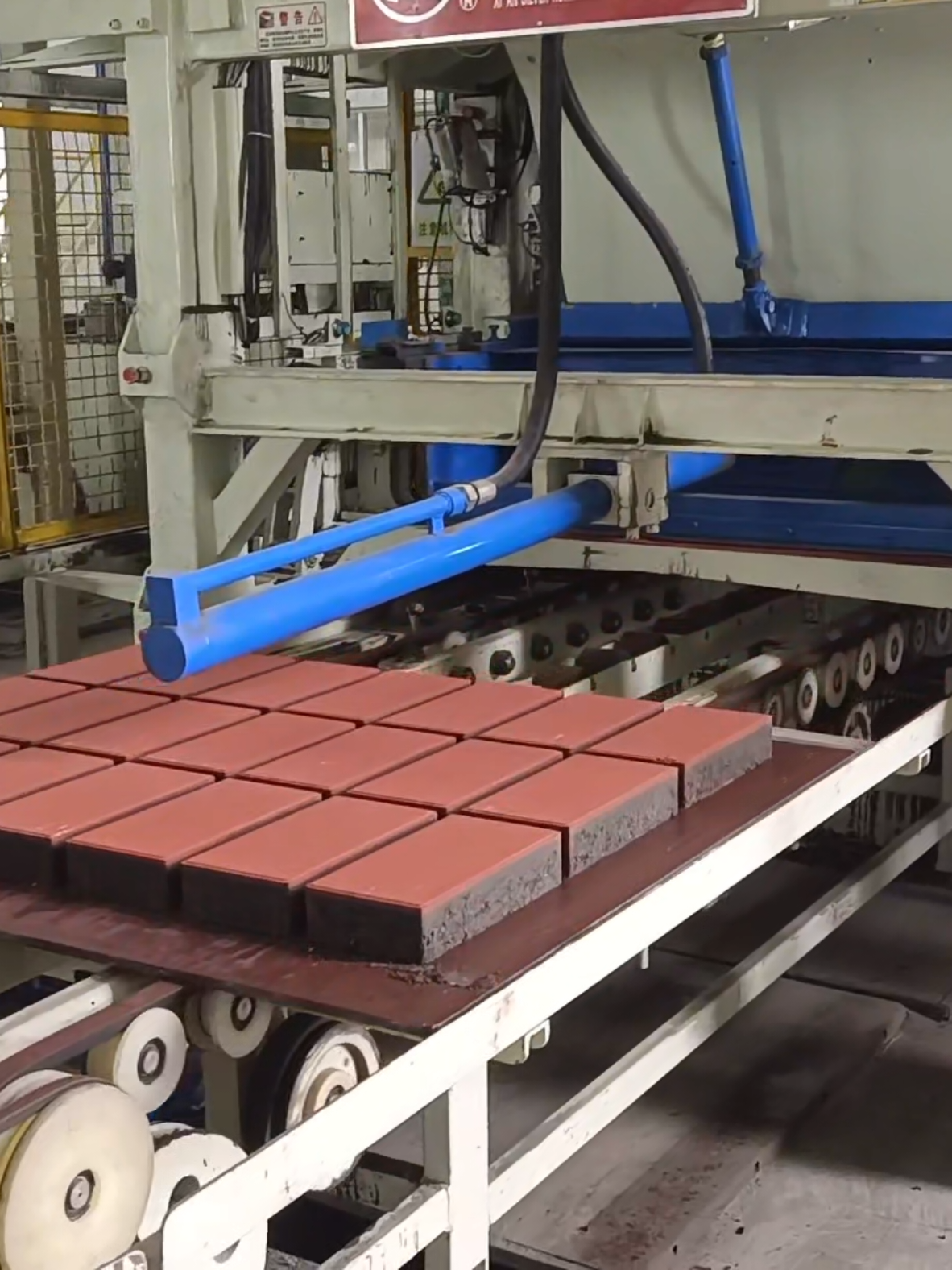 #blockmachine #brickmachine #blockmakingmachine #brickmakingmachine #Blockmakingequipment 