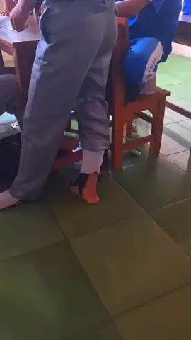 arwahh kaos kakii😭