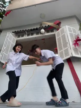 ủa đau thật #xh #trend #xuhuongtiktok 