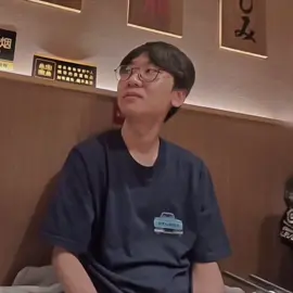 Ẻm còn đang hóng chuyện thì 🐧: Rando hyung thả chả tôm vào đi 🐧: đừng để vỡ ra 🐿️: em sẽ ứng tuyển làm nhân viên Haidilao .... 🐧: sao em ko thả tiếp vào 🐿️: ăn hết đi rồi thả tiếp #Doran 