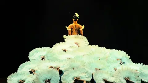 TRỌN BÀI MÚA KHỔNG TƯỚC #cuộcthimúabắckinh #múacổtrang #MÚAKHỔNGTƯỚC 