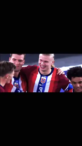 Haaland scores 2 goals against Estonia to help Norway qualify to the World Cup after not qualifying since 1998. #haaland #norway #worldcup #mancity #fyp @Manchester City @Erling Haaland @FIFA 