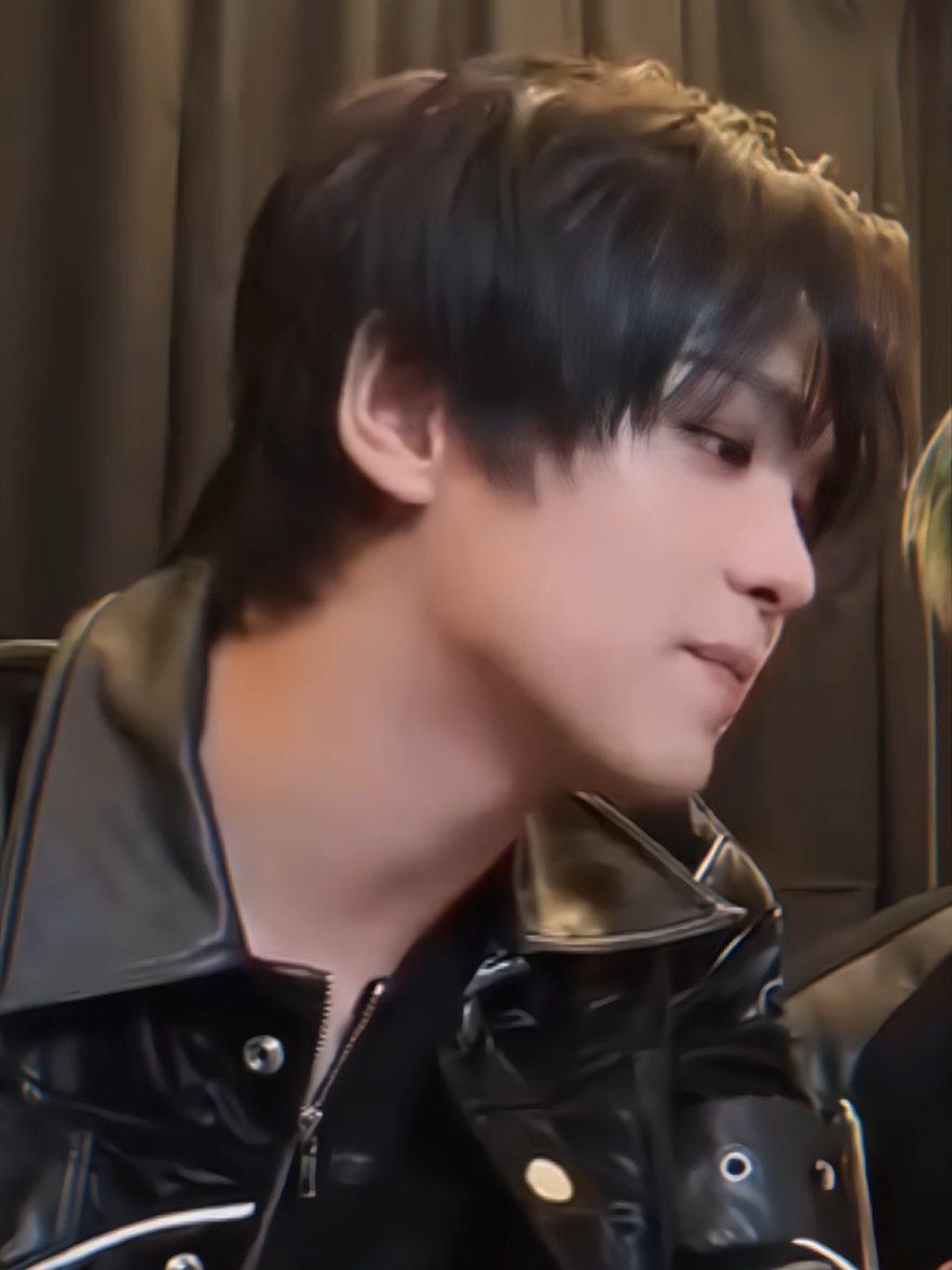 GANTENG BANGET KETUA #HAECHAN 