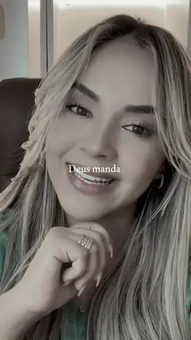 Você já se sentiu sozinho, como se nada estivesse dando certo? Como se cada passo que você desse fosse em vão, e que ninguém estivesse vendo suas lutas… Mas deixa eu te lembrar de uma coisa: Deus está cuidando de tudo. 🙏 Ele vê cada lágrima que você derrama, cada oração silenciosa que sai do seu coração.  Ele conhece seus medos, suas dores e também seus sonhos mais escondidos. Mesmo quando parece que nada muda, Ele está trabalhando nos bastidores.  Ele prepara portas que você nem imagina, e às vezes precisa fechar caminhos para te levar a lugares melhores. Então, não se apresse, não se desespere.  Respire fundo, confie e entregue suas ansiedades a Ele.  Porque o Deus que sustenta o universo também sustenta você. Hoje, escolha descansar na promessa de que tudo tem um tempo perfeito, e que Ele nunca abandona quem coloca sua fé nEle. ✨ Confie, espere, e veja como Deus transforma cada detalhe da sua vida para o seu bem. 🎤📽️@Pastora Carol Aragão  #Deus  #deus_no_controle  #descanse  #confie  #confia 