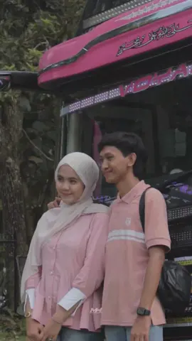 Cinta itu manis saat baru saja memulainya, tapi jauh lebih manis jika cinta tidak berubah walaupun sudah lama bersama🤍 #harkanay374 #creatorganteng😎 #fyp #foryou #storytime @syahrul_mu @desbitapa_ 