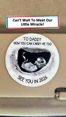 Featuring our precious ultrasound photo, it reminds us of the little miracle on the way 💛 #wanderprints #personalized #gifts #giftforbaby #giftforparents