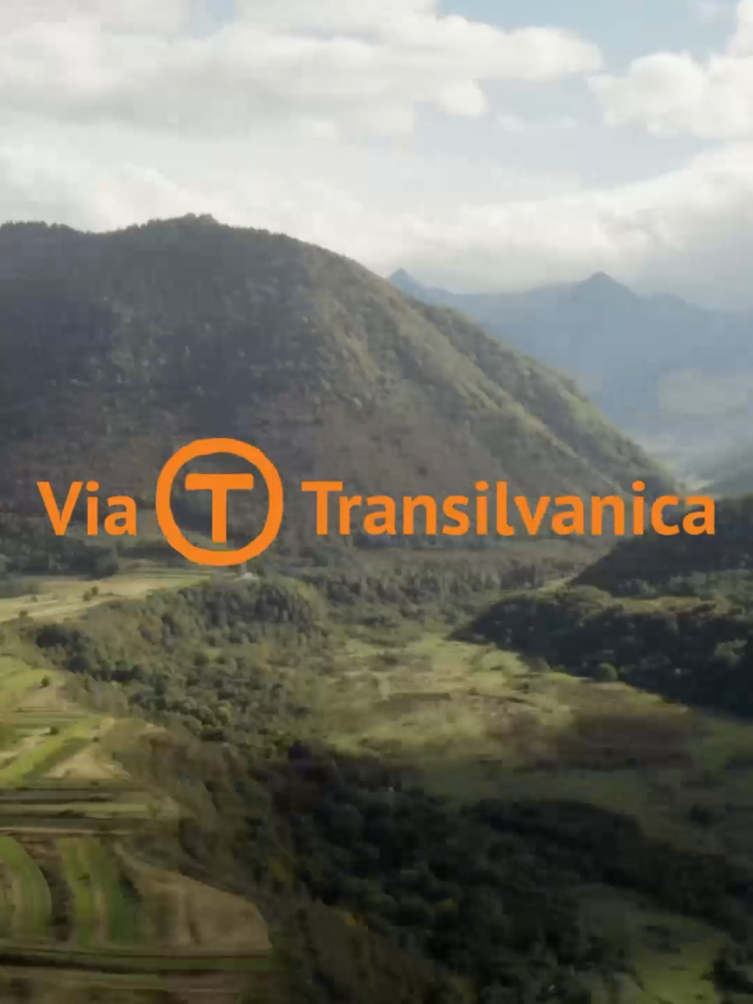 Peste văi şi pe dealuri, Via Tran­silvanica este un traseu ce poate fi parcurs şi pe biciclete, nu doar la pas, însă nivelul de dificultate este mult mai mare, iar pregătirea este mult mai amplă faţă de cazul drumeţilor. Dacă Via Transilvanica poate fi parcursă la pas de aproape oricine, în cazul bicicletelor situaţia stă complet diferit. #ViaTransilvanica #DrumulCareUneste