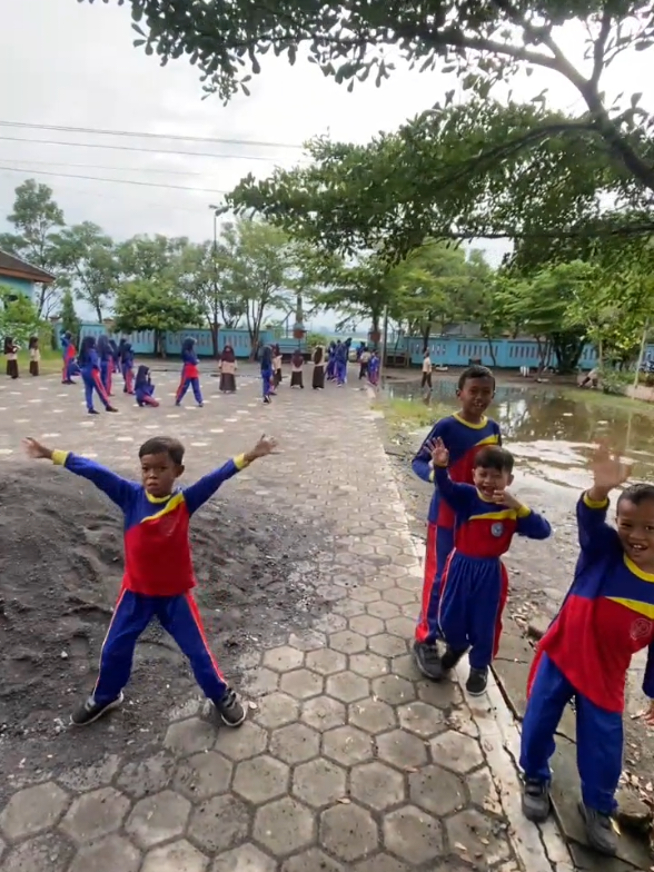 Jumat Ceria @sppgmegontenkebonagung #fyp #sppg #mbg #mbgmakanbergizigratis  #drivermbg 