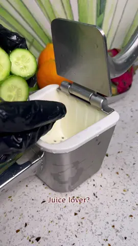 🤩👍✨#tiktok #tiktokvideos #fyp #foryou #foryoupage #food #foodtiktok #kitchen #goodvibes #KitchenHacks #kitchengadgets #kitchenessentials #AmazonFinds #iktokshopfinds #GourmetEasy #blackfridaydeals #fruit #fruits #juice #juicer #handjuicer #freshlysqueezed #manualjuicer 