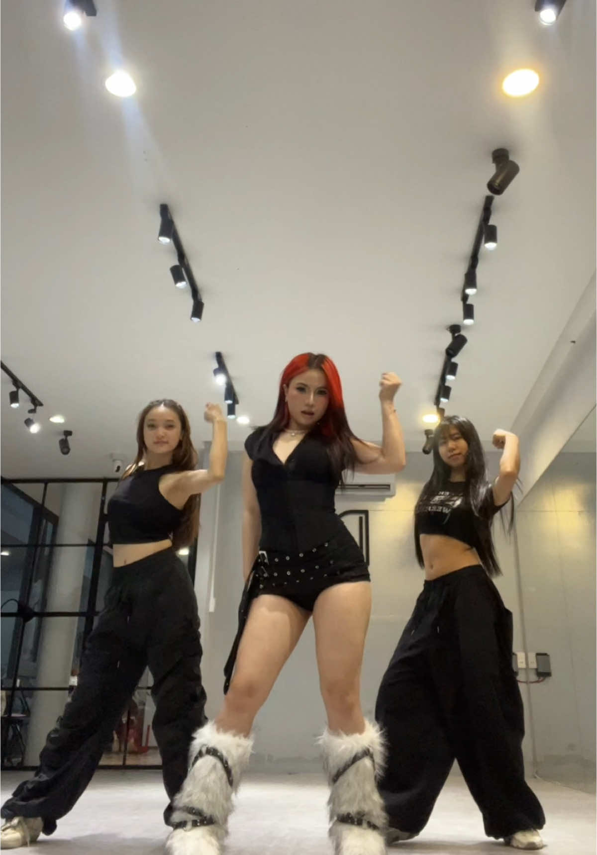 Dc:me✨#thuthor #fyp 