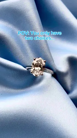 Both? I pick both!💍✨ Which one would you choose?🤔 #ovaldiamond #rounddiamond #engagementrings #fyp 
