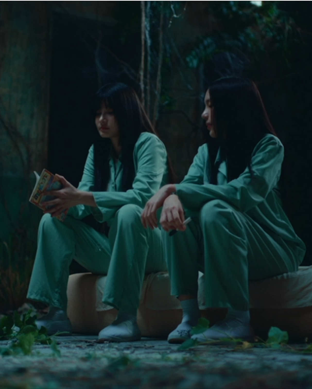 หรือว่า..เขาจะเริ่มชอบกันแล้ว 😳CLAIREBELL คลั่ง/รัก/นักโทษ EP.3 วันเสาร์ที่ 15 พฤศจิกายนนี้  “CLAIREBELL คลั่ง/รัก/นักโทษ” ทุกวันเสาร์ เวลา 21:30 น. ทางช่อง one31  รับชมย้อนหลังได้ทาง YouTube: Mine Media Production  และดูเวอร์ชัน Uncut ที่เดียวทางแอป oneD #ClaireBell #ClaireBellคลั่งรักนักโทษ #Minemediaproduction