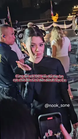 Mấy chị KHỎIIIIII =))) #freenbecky #beckyarmstrong #becky #beckysangels 