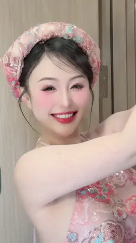 Ngồi đàn 1 khúc hát dành tặng những ai đang buồn 😆