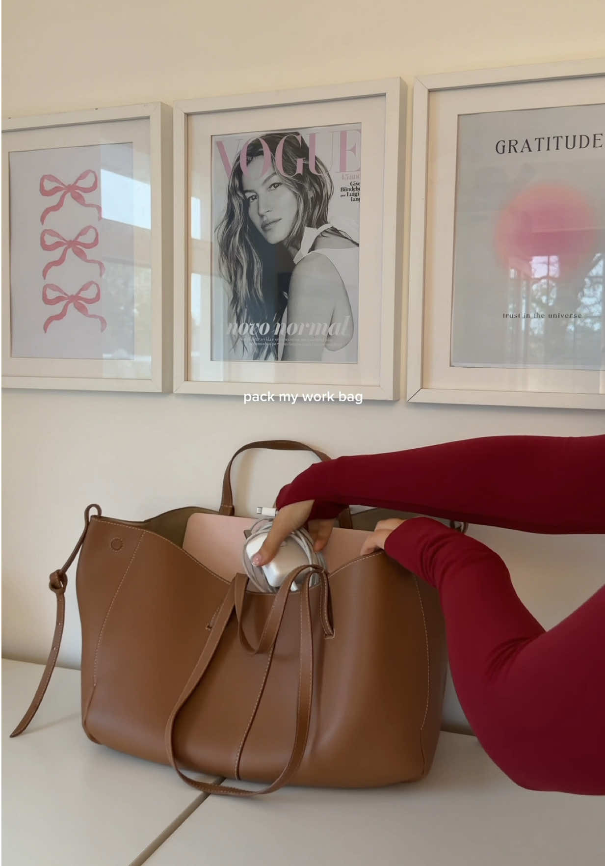 another morning filled with christmas joy!!!! The pjs are out which means it’s officially Christmas besties!!!! 🤭  red fit: @oneractive code CAMISOPHIA  hair care: all on my SM & Storefront!  robe: @thegiftedsisters_  PJs: @fashionnova  #morningroutine #morningvlog #christmasmorning #christmas #christmasiscoming 