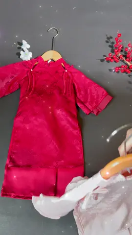 Set áo dài cách tân Thiên Dao cho Mẹ và Bé đây ạ #lalumi #aodaicachtanbegai #aodai #aodaicachtan #aodaimebe 