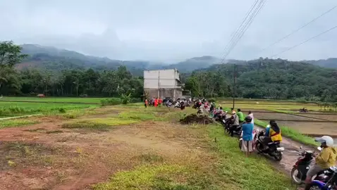 lekas membaik majenang ku🥺🥀 semoga korban yang belum di temuka segera di temukan amin ya allah 🤲 stay safe teman² #masukberanda #fypシ゚ #longsormajenang #majenang 