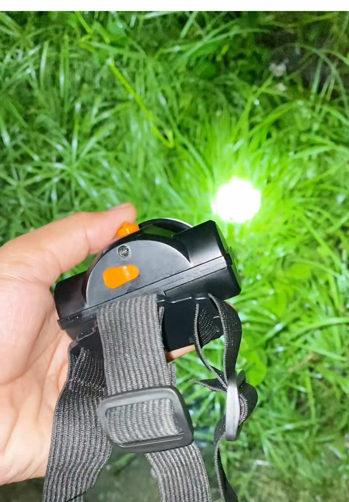 Trả lời @Linh Linh 66 đèn pin đội đầu siêu sáng kín nước  @Nhiên ở nhà  @Nhiên ở nhà  @Nhiên ở nhà 