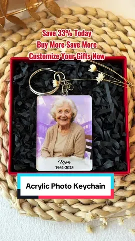 Hold your treasured memories near and carry their presence with you through this personalized keepsake. 🗝️💖 #macorner #acrylickeychain #memorialgift #familysouvenir #lastingbonds 