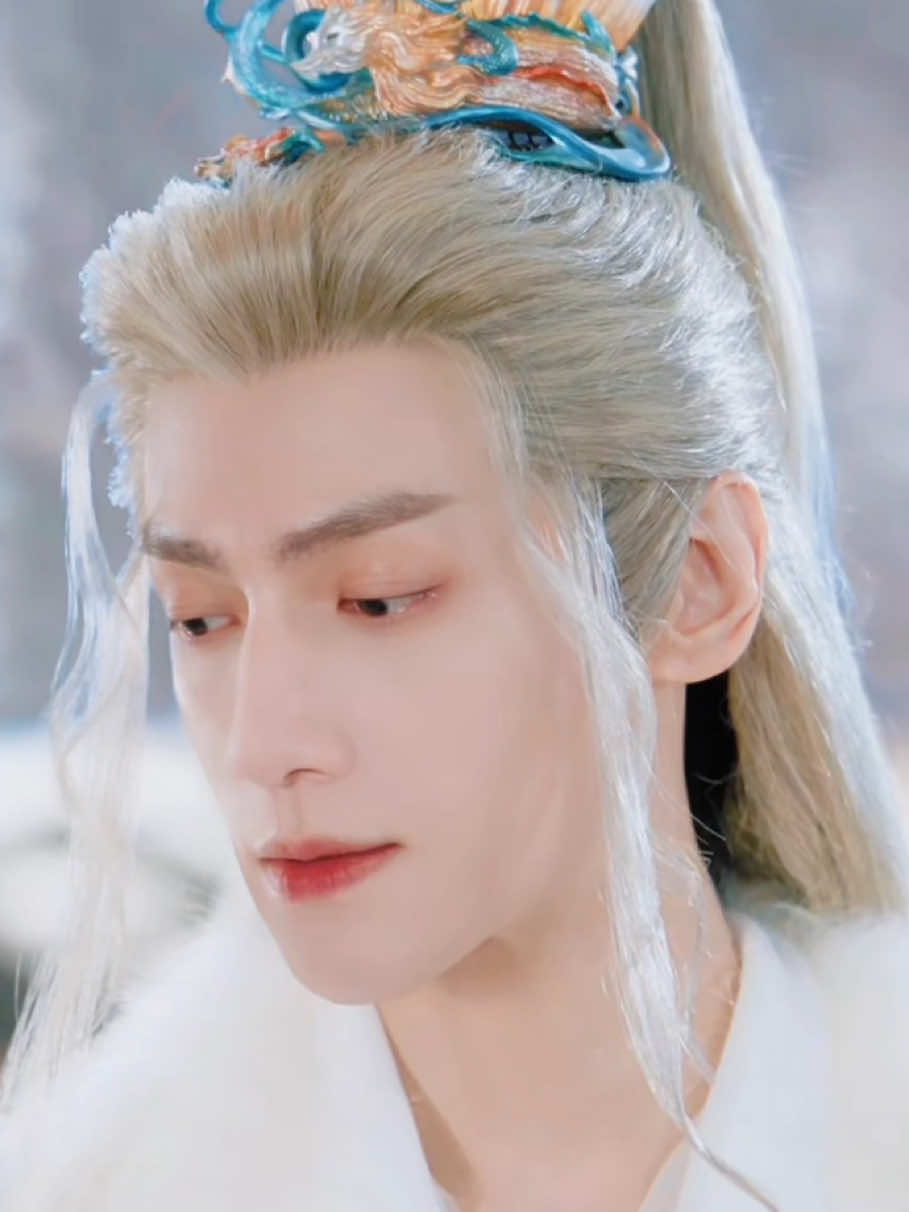 Tang Lici dan Liu Yan sangat peduli satu sama lain.#cdrama #whispersoffate #luoyunxi #fangyilun #TikTokTainment #BahasDrama #SHUILONGYIN #SLY 